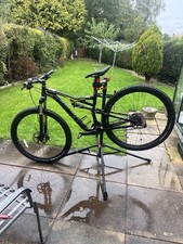 Specialized 13 Camber 29” Mountain Bike Full Suspension.