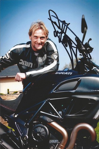 Carl fogarty signed photo - carl,