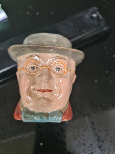 Beswick small character - -, pot