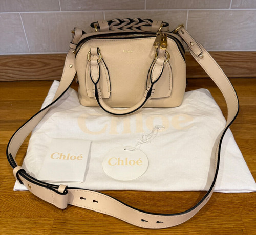 Chloe handbag daria small tote - handbag,