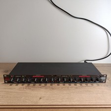 dbx 166XL 2-channel rack-mountable compressor/limiter/gate Dbx Products Limiter