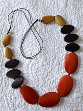 ONE BUTTON from John Lewis statement Autumn necklace wood/resin