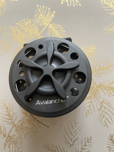 Avalanche fly fishing - avalanche, reel