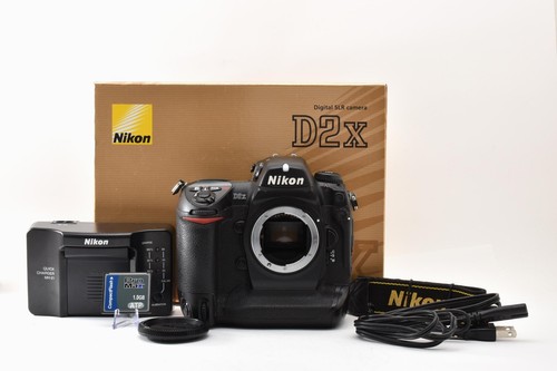 Nikon d2x 4mp dslr camera - nikon,