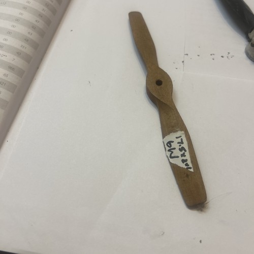 Wooden propeller 2 - wooden, 17.5/2/1
