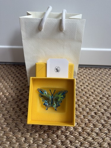 100 authentic swarovski - 100%,