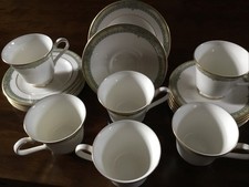 6 x Royal Doulton Isabella Tea Cups Saucers and Side Plates Set