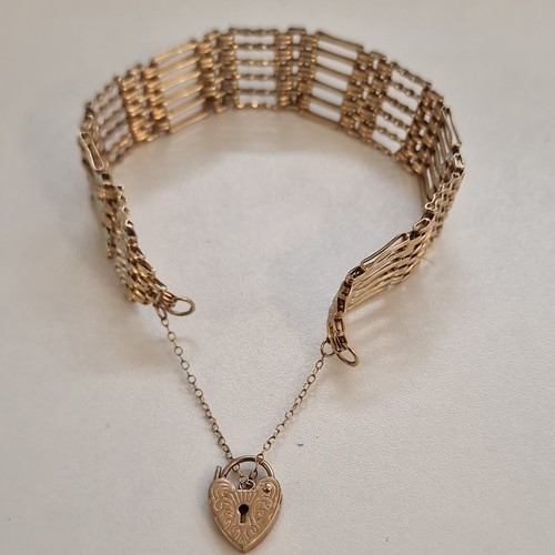 9ct gold vintage gate bracelet - gold,