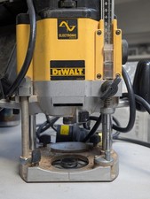 Dewalt DW625E Router 1/2''