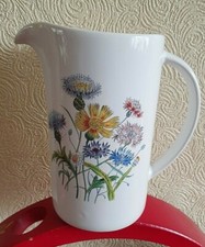 BEAUTIFUL VINTAGE  WADE FLORAL