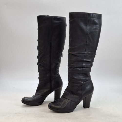 Caprice black leather - black, knee