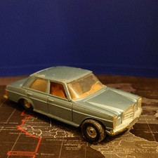 Corgi Mercedes Benz 240 D 1:36