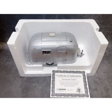 Airstream trailer camper - 1/18,