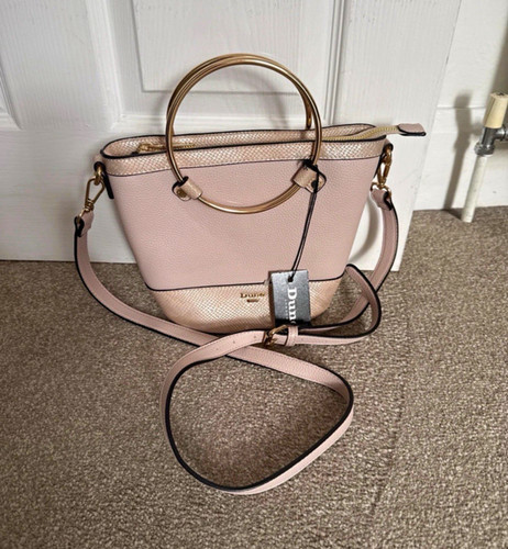 Dune pink snake pebbled faux - pink,