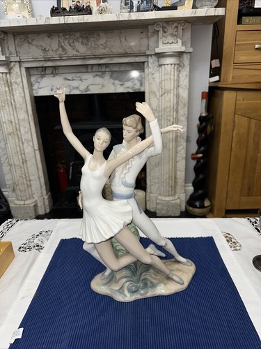 Rare large lladro nao figure - lladro,