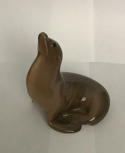 Royal copenhagen seal lion - -,