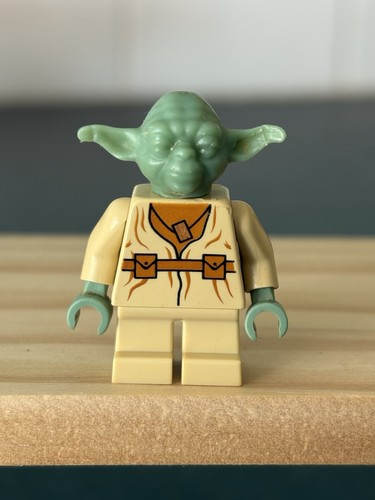 Lego star wars - yoda, minifigure