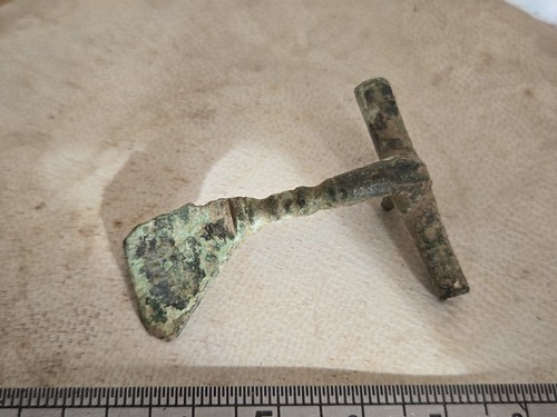 Roman bronze brooch missing - bronze,