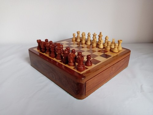 Magnetic wooden travel chess - wooden,