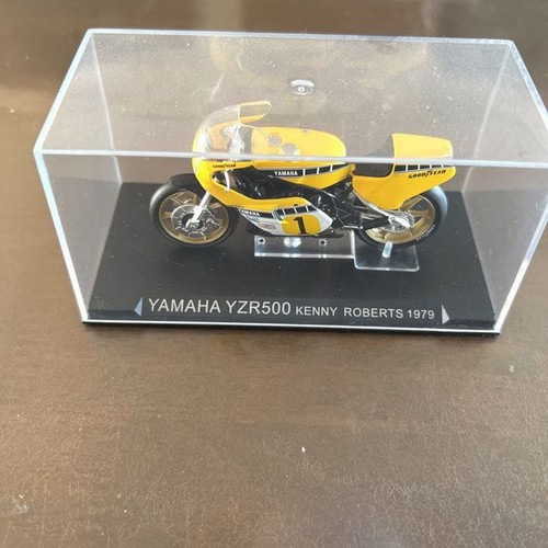 Yamaha yzr500 kenny roberts - yamaha,