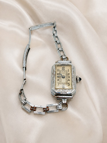 Art deco bulova - art,