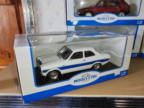 Boxed model car - 1/18,