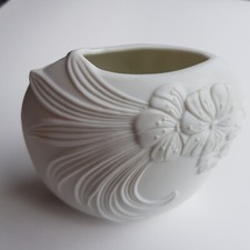 Kaiser Art porcelain flower