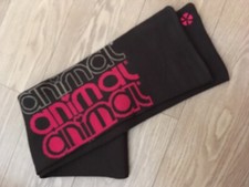 BNWOT LADIES ANIMAL SCARF AND