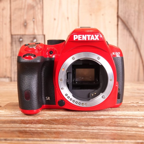 Faulty pentax k50 camera body - faulty,