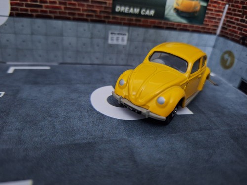 Corgi bettle yellow - yellow, clear