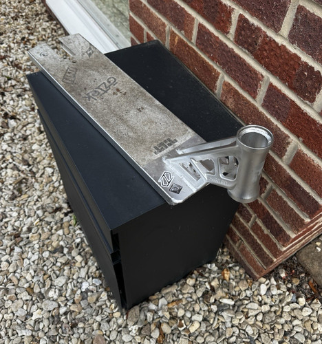 Silver aluminium push - silver,