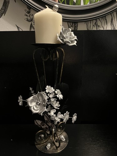 Gothic skull flower candle - skull,