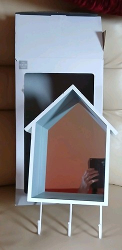 Coastal beach hut bathroom - ,