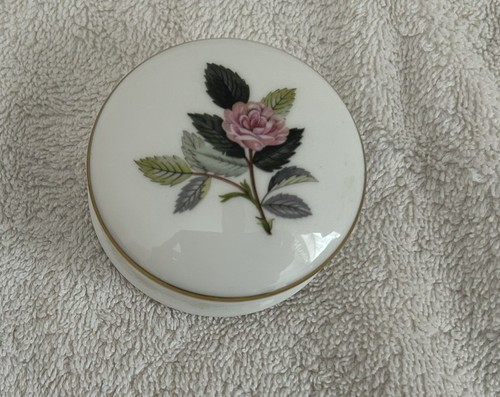 Wedgwood hathaway rose trinket - rose,