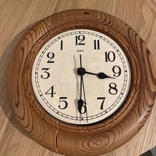 Solid Pine Quartz Wall Clock 23cm Round Wooden Frame Battery Operated