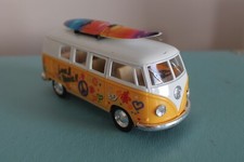 Kinsmart 5” VOLKSWAGEN (1962) Classical BUS Motorised Surfboard Yellow 5060