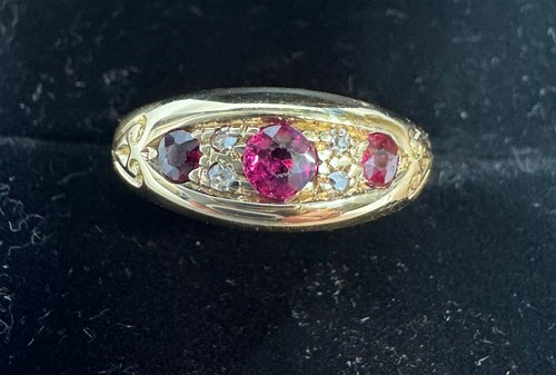 Vintage 18ct yellow gold - vintage, ruby