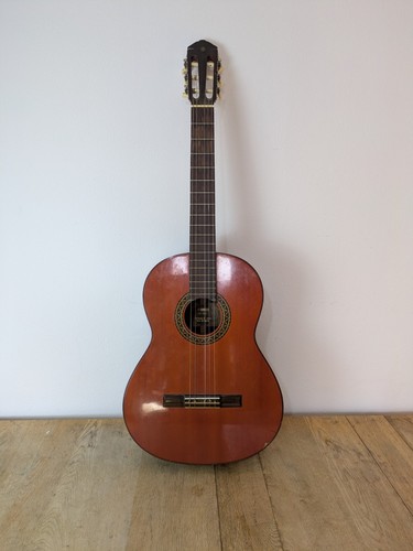 Yamaha 120 classical guitar - classical,