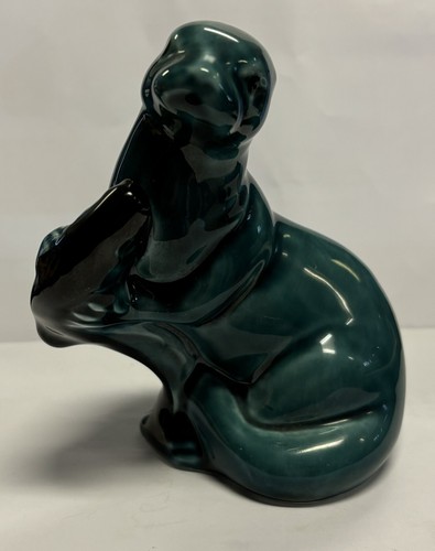 Poole pottery otter - poole,