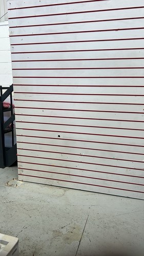 Plastic slatwall wall mounted - plastic,