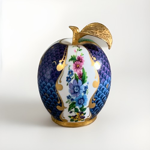 Royal worcester the conoisseur - the,
