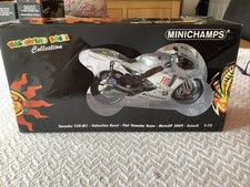 MINICHAMPS 1:12 YAMAHA YZR-M1 VALENTINO ROSSI MOTOGP 2009 ESTORIL 093146