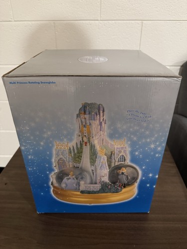 Disney store multi princess - disney,