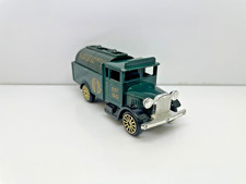 CORGI MORRIS TRUCK W M BUTLER
