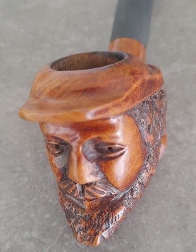 Fantastic carved briar - fantastic,