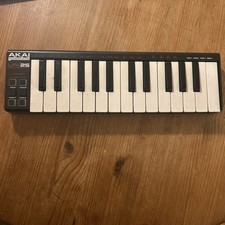 Akai LPK25 Laptop Performance