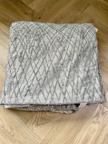 Kylie minogue bed throw spread - minogue,