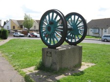 Photo 6x4 Railway Monument