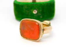 George III 9ct Gold Carved