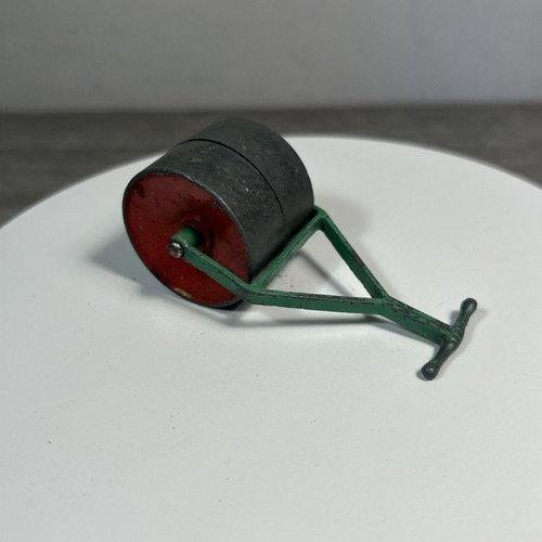 Vintage dinky toys 105a - dinky,